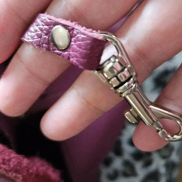 M0851 | HB30 Classic Saddle Slouchy Raspberry Hobo  Bag - Picture 8 of 16